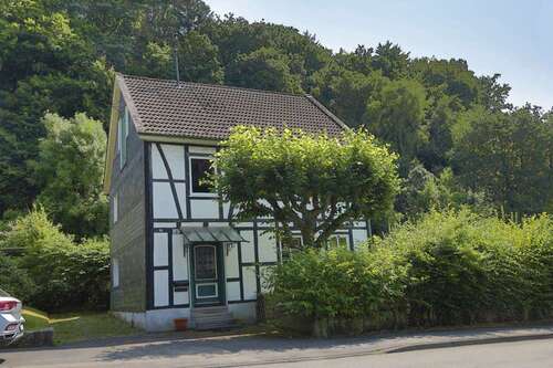 Foto - Haus zum Kaufen in Gummersbach Dieringhausen 215.000,00 € 110 m²
