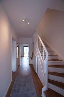 Foto - Haus zum Kaufen in Neuss 695.000,00 € 166.34 m²