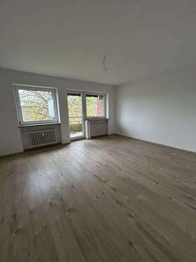Foto - Wohnung zum Mieten in Wilhelmshaven 549,00 € 80.36 m²