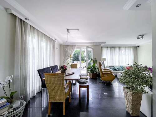 Foto - Haus zum Kaufen in Usingen 670.000,00 € 146 m²