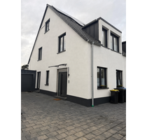 Haus zum Kaufen in Jüchen 685.000,00 € 152 m²