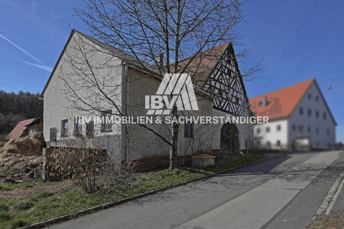 Foto - Haus zum Kaufen in Etzelwang 90.000,00 € 220 m²