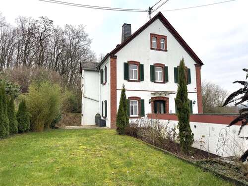 Foto - Haus zum Kaufen in Dreikirchen 335.000,00 € 170 m²