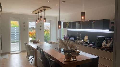 Foto - Haus zum Kaufen in Neustrelitz 950.000,00 € 240 m²