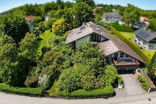 Foto - Haus zum Kaufen in Berg 2.080.000,00 € 330 m²