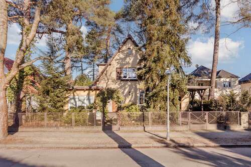 Foto - Haus zum Kaufen in Berlin-Nikolassee 987.000,00 € 141.68 m²