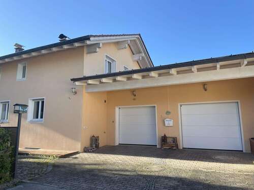 Foto - Haus zum Kaufen in Laufen 929.000,00 € 212 m²