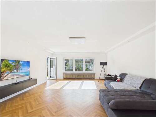 Foto - Haus zum Kaufen in Aschaffenburg 949.000,00 € 346.54 m²