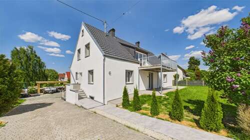 Foto - Haus zum Kaufen in Adelsried 900.000,00 € 205 m²