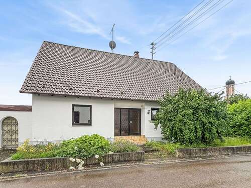 Foto - Haus zum Kaufen in Lutzingen 320.000,00 € 125.28 m²