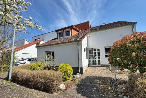 Foto - Haus zum Kaufen in Dietzenbach 785.000,00 € 164 m²