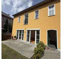 Haus zum Mieten in Berlin 2.500,00 € 168 m²