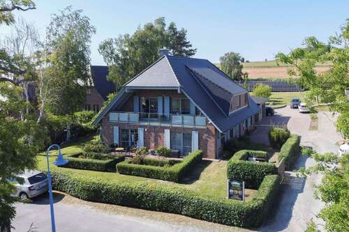 Foto - Haus zum Kaufen in Mönchgut 1.899.000,00 € 264.27 m²