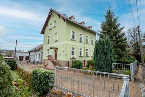 Foto - Haus zum Kaufen in Frankenberg 248.000,00 € 242.68 m²