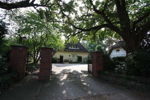 Foto - Haus zum Kaufen in Norderstedt 1.440.000,00 € 250 m²