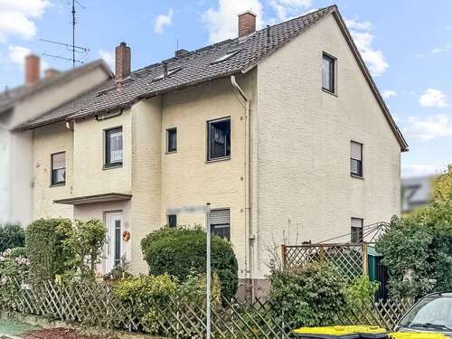 Foto - Haus zum Kaufen in Cadolzburg 329.900,00 € 150 m²