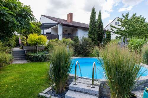 Foto - Haus zum Kaufen in Trebur 768.000,00 € 183.24 m²
