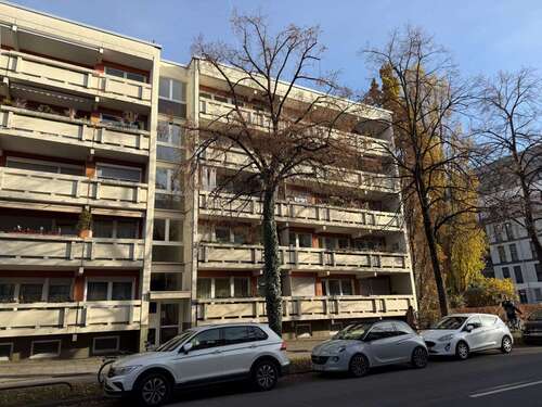 Foto - Wohnung zum Kaufen in München 220.000,00 € 29.93 m²