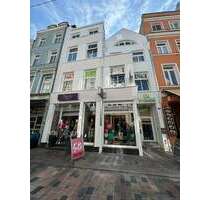 Wohnung zum Mieten in Rostock 1.297,44 € 108.12 m²