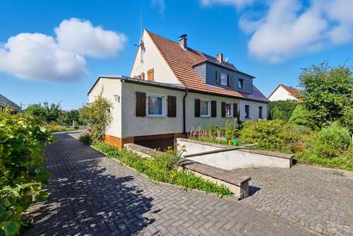 Foto - Haus zum Kaufen in Weinböhla 295.000,00 € 112 m²