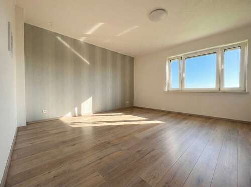 Foto - Wohnung zum Kaufen in Saarbrücken 155.000,00 € 81 m²