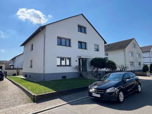 Foto - Haus zum Kaufen in Karlsdorf-Neuthard Karlsdorf 770.000,00 € 271.56 m²