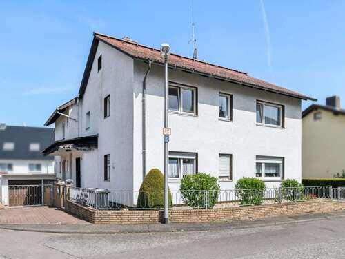 Foto - Haus zum Kaufen in Wiesbaden 595.000,00 € 223 m²