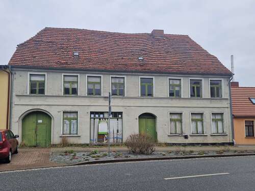Foto - Haus zum Kaufen in Tessin 65.000,00 € 220 m²