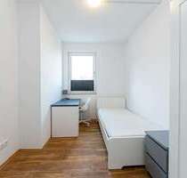 WG-Zimmer in Berlin 670,00 € 10.9 m²