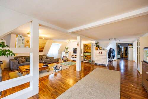 Foto - Haus zum Kaufen in Emmendingen 1.050.000,00 € 650 m²