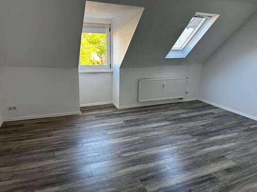 Foto - Wohnung zum Mieten in Kassel Niederzwehren 850,00 € 104 m²