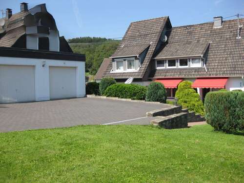 Foto - Haus zum Kaufen in Wiehl 439.000,00 € 212 m²