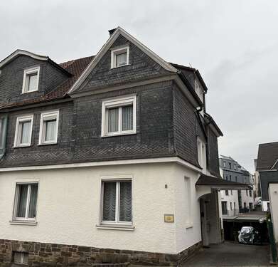 Foto - Haus zum Kaufen in Gummersbach 280.000,00 € 193 m²