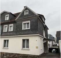 Haus zum Kaufen in Gummersbach 280.000,00 € 193 m²