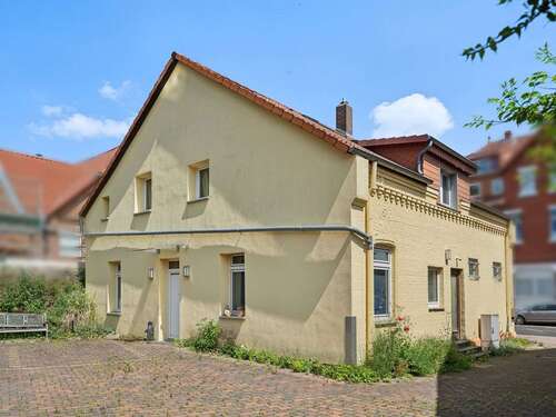 Foto - Haus zum Kaufen in Laatzen 290.000,00 € 203 m²