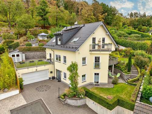 Foto - Haus zum Kaufen in Bad Schwalbach 1.050.000,00 € 208.88 m²
