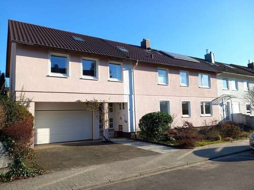 Foto - Haus zum Kaufen in Karlsruhe 780.000,00 € 187 m²