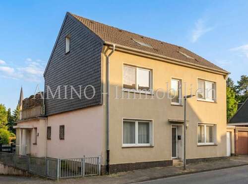 Foto - Haus zum Kaufen in Oberhausen 399.000,00 € 228 m²