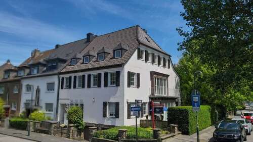 Foto - Haus zum Kaufen in Düsseldorf 2.790.000,00 € 378 m²