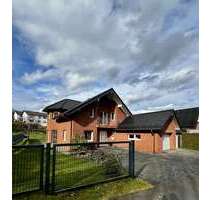 Haus zum Mieten in Waldbröl 1.689,00 € 145 m²