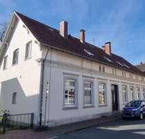 Haus zum Kaufen in Varel 255.000,00 € 288.4 m²