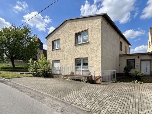 Foto - Haus zum Kaufen in Lanitz-Hassel-Tal 83.000,00 € 230 m²