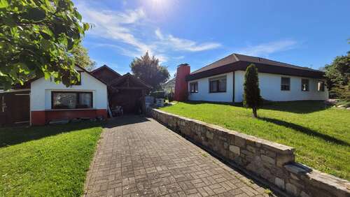 Foto - Haus zum Kaufen in Klettgau-Erzingen 659.000,00 € 211 m²