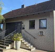 Haus zum Mieten in Buxtehude 1.650,00 € 215 m²