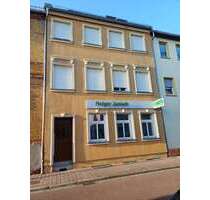 Haus zum Kaufen in Aken 135.000,00 € 227 m²