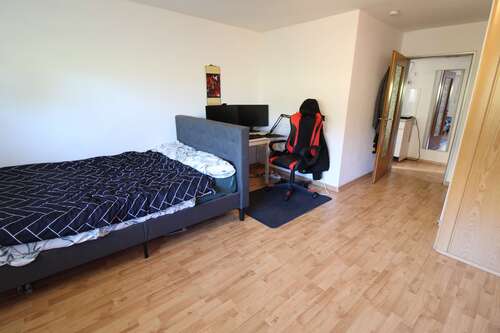 Foto - Wohnung zum Kaufen in Karlsruhe-Neureut 125.000,00 € 27.86 m²