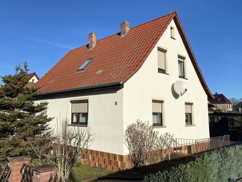 Foto - Haus zum Kaufen in Stauchitz 175.000,00 € 142.57 m²