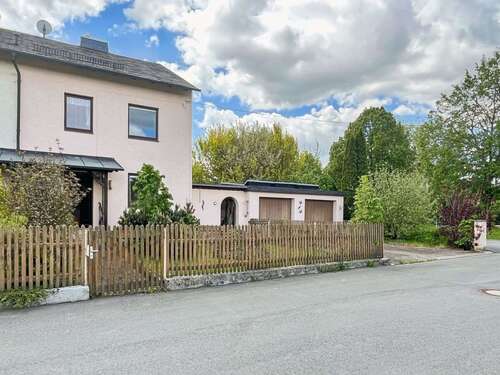 Foto - Haus zum Kaufen in Regnitzlosau 165.000,00 € 112 m²