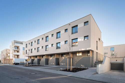 Foto - Haus zum Mieten in Weinstadt-Endersbach 2.660,00 € 164.31 m²