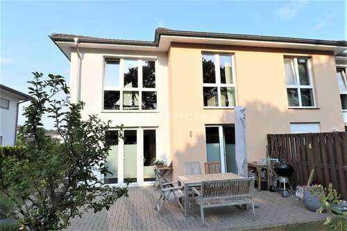 Foto - Haus zum Kaufen in Elmenhorst 489.000,00 € 120 m²